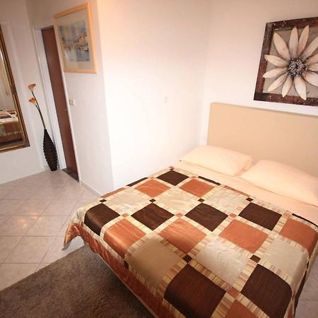 Small Apartment For A Great Holiday Задар Экстерьер фото